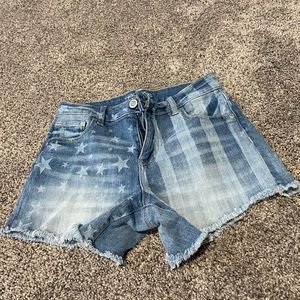 Maurices Size 4 High Rise Short